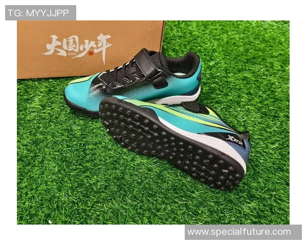 足球鞋使用寿命揭秘 球星们多久才会更换一次鞋子